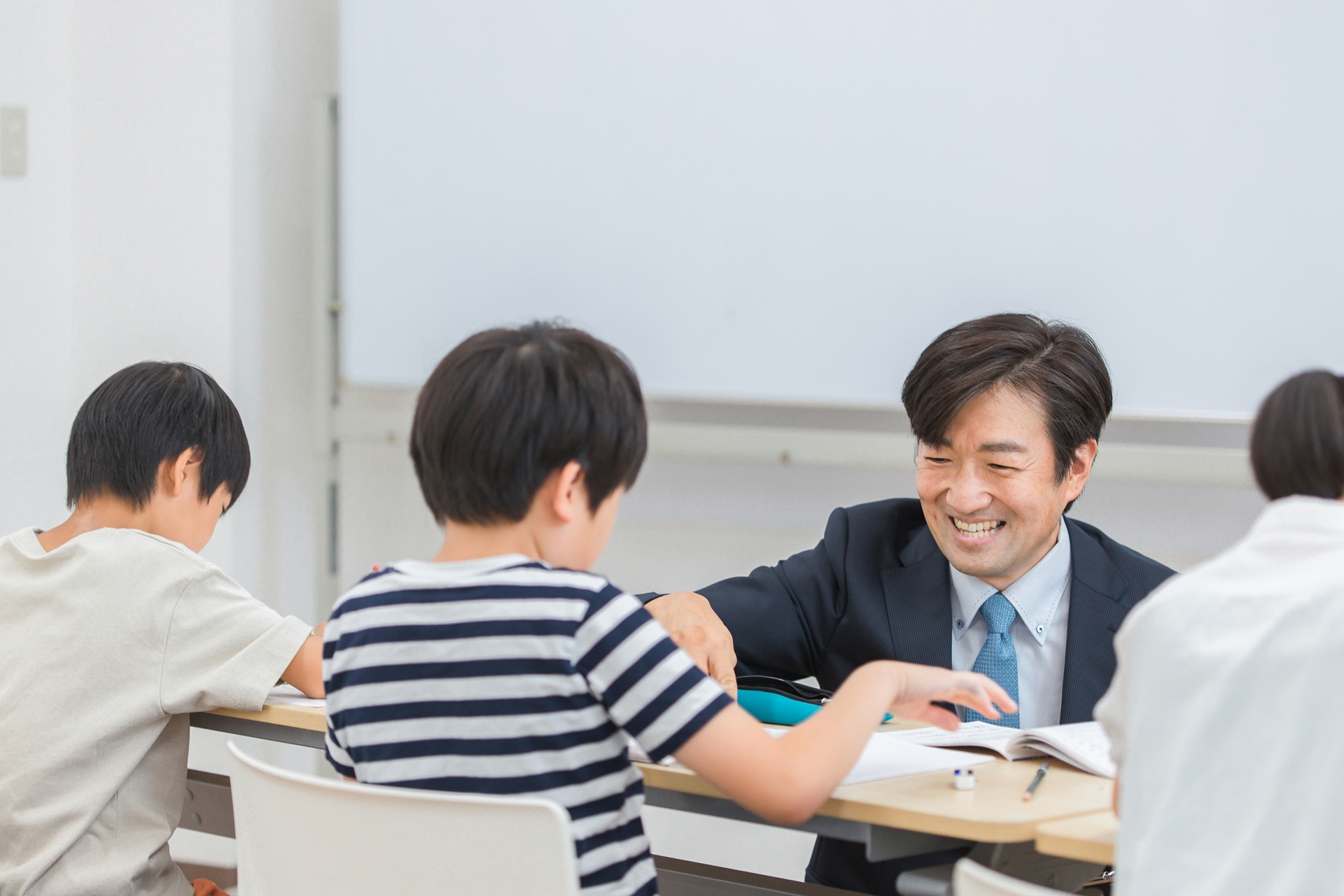 塾講師を辞める男性