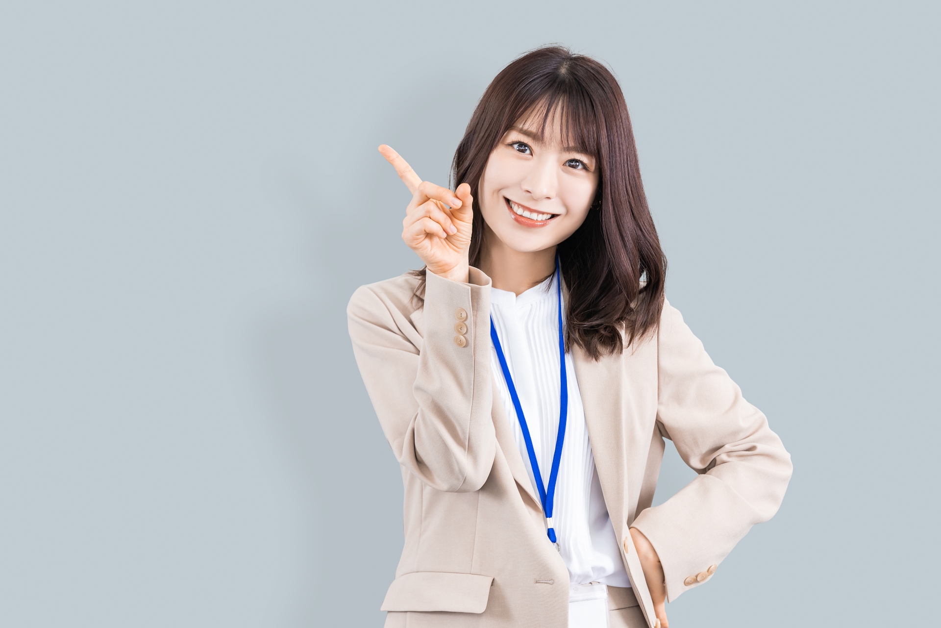 残業の少ない会社に転職する女性